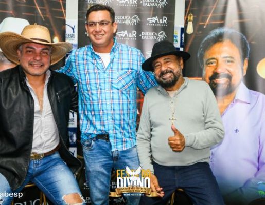 Foto - Show Duduca & Dalvan - Festa do Divino 2023