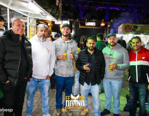 Foto - Show com a banda Livro dos Dias 
