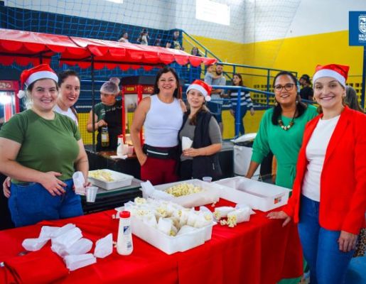 Foto - Inesquecível: chegada do Papai Noel reforça a magia do Natal em Nazaré Paulista