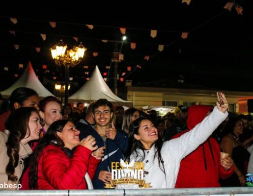 Foto - Show com a dupla Felipe & Thiago - Festa do Divino 2023