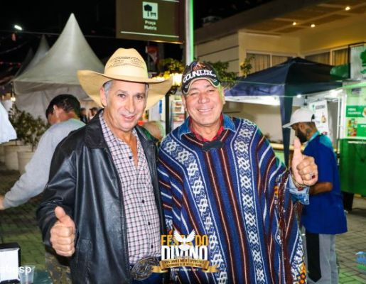 Foto - Show com a banda Livro dos Dias 