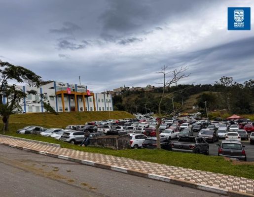 Foto - Chegada da Paçoca emociona Nazaré Paulista com fé, tradição e música no início da Festa do Divino 2025