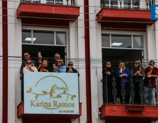 Foto - Chegada da Paçoca emociona Nazaré Paulista com fé, tradição e música no início da Festa do Divino 2025