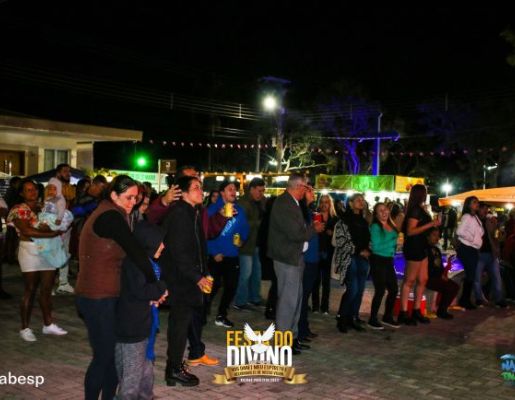 Foto - Show com a banda Livro dos Dias 