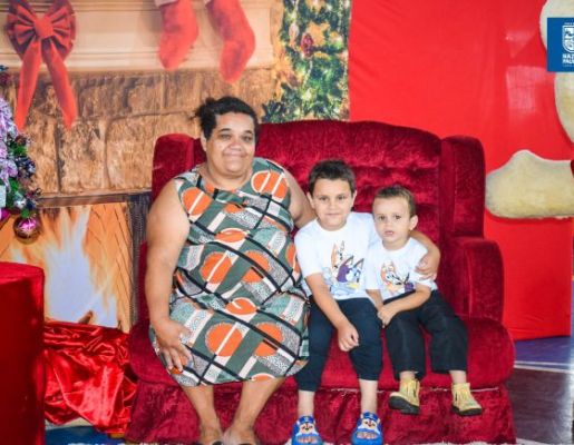 Foto - Inesquecível: chegada do Papai Noel reforça a magia do Natal em Nazaré Paulista