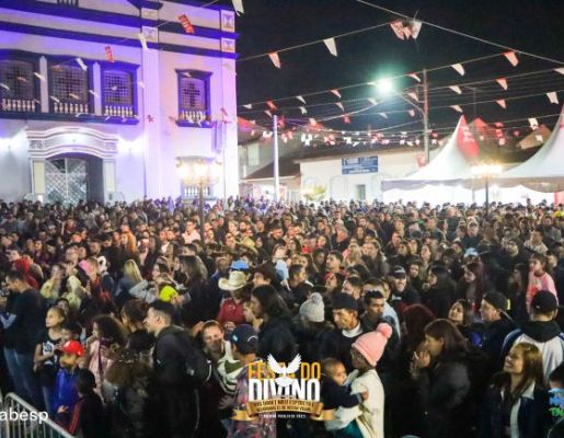 Foto - Show com a dupla Felipe & Thiago - Festa do Divino 2023