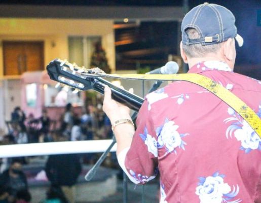 Foto - Tony Viola & Fábio Reis realizam grande apresentação na praça da Igreja matriz