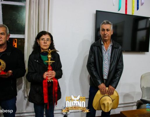 Foto - Prefeito e vice recebem a Benção no Paço Municipal - Festa do Divino 2023