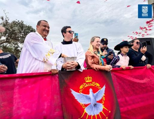 Foto - Chegada da Paçoca emociona Nazaré Paulista com fé, tradição e música no início da Festa do Divino 2025