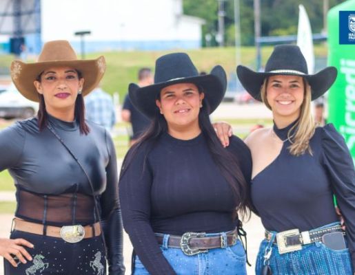 Foto - Chegada da Paçoca emociona Nazaré Paulista com fé, tradição e música no início da Festa do Divino 2025