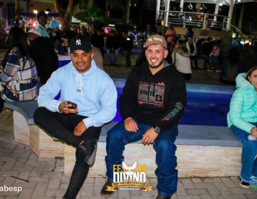 Foto - Show com a dupla Kleber & Alexandre - Festa do Divino 2023