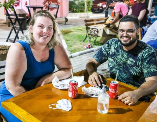 Foto - Tony Viola & Fábio Reis realizam grande apresentação na praça da Igreja matriz