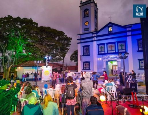 Foto - Nazaré Paulista recebeu programação gratuita do circuito SESC de artes na praça da Igreja Matriz