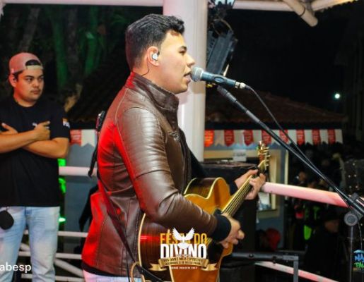Foto - Show com a dupla Felipe & Thiago - Festa do Divino 2023