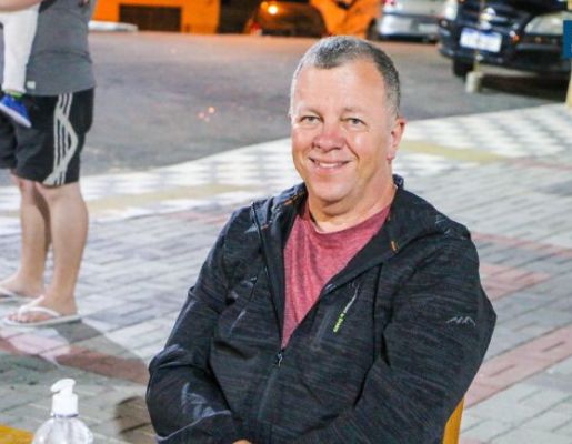 Foto - Tony Viola & Fábio Reis realizam grande apresentação na praça da Igreja matriz