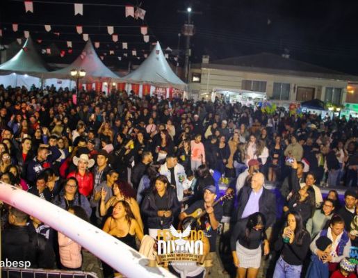 Foto - Show com a dupla Felipe & Thiago - Festa do Divino 2023