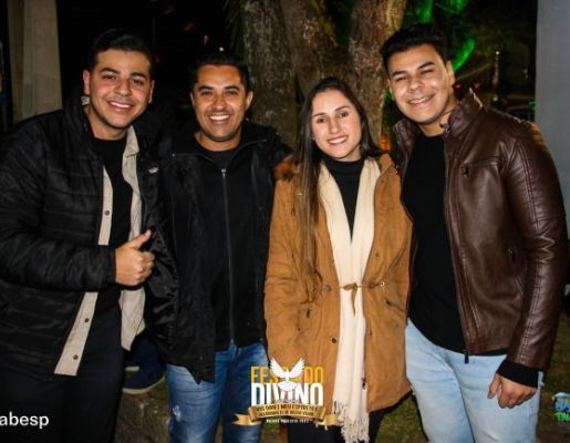 Foto - Show com a dupla Felipe & Thiago - Festa do Divino 2023