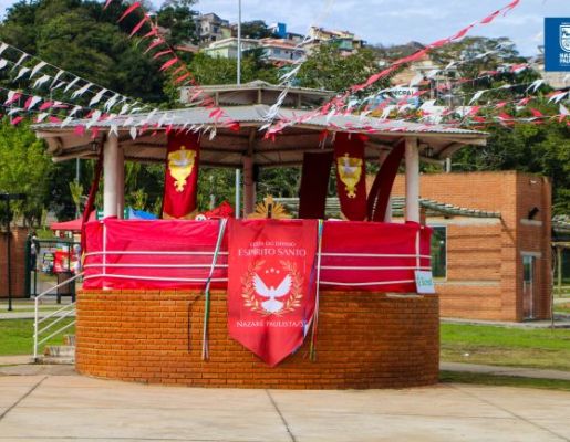 Foto - Chegada da Paçoca emociona Nazaré Paulista com fé, tradição e música no início da Festa do Divino 2025