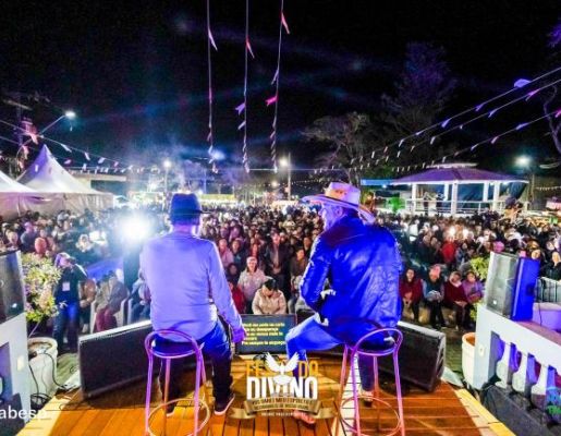 Foto - Show Duduca & Dalvan - Festa do Divino 2023