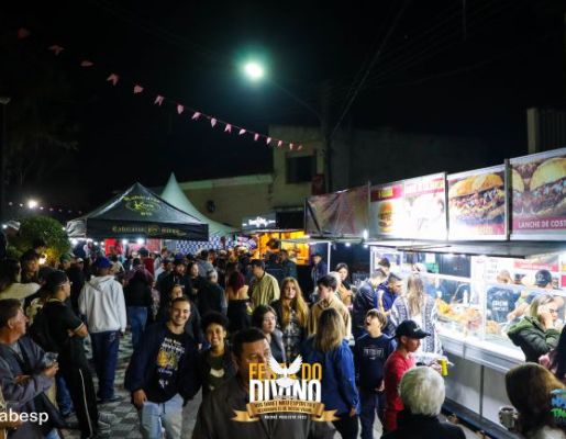 Foto - Show com a dupla Felipe & Thiago - Festa do Divino 2023