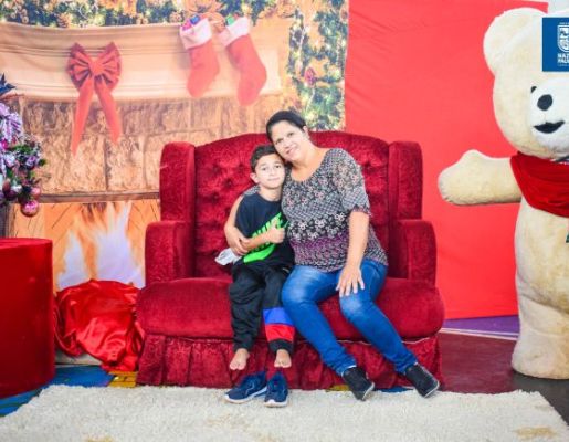 Foto - Inesquecível: chegada do Papai Noel reforça a magia do Natal em Nazaré Paulista