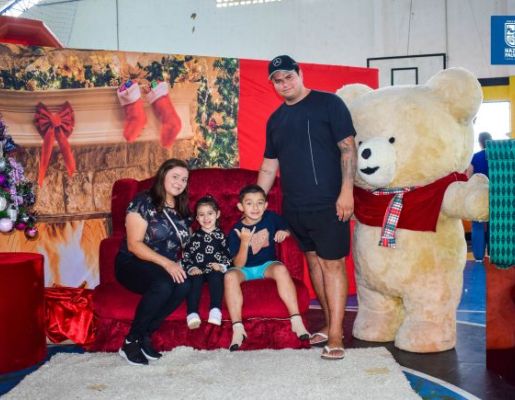 Foto - Inesquecível: chegada do Papai Noel reforça a magia do Natal em Nazaré Paulista