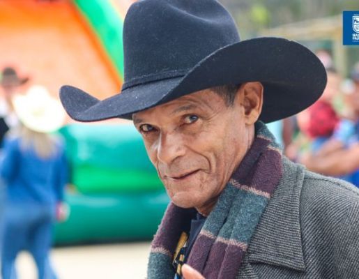 Foto - Chegada da Paçoca emociona Nazaré Paulista com fé, tradição e música no início da Festa do Divino 2025
