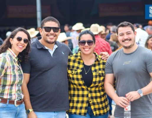 Foto - Chegada da Paçoca emociona Nazaré Paulista com fé, tradição e música no início da Festa do Divino 2025