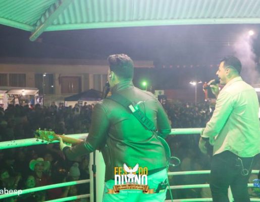 Foto - Show com a dupla Felipe & Thiago - Festa do Divino 2023