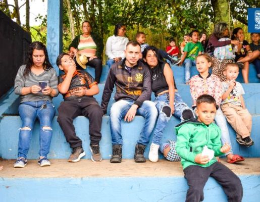 Foto - Inesquecível: chegada do Papai Noel reforça a magia do Natal em Nazaré Paulista