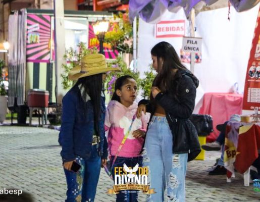 Foto - Show com a banda Livro dos Dias 
