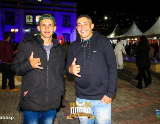 Foto - Show com a banda Livro dos Dias 