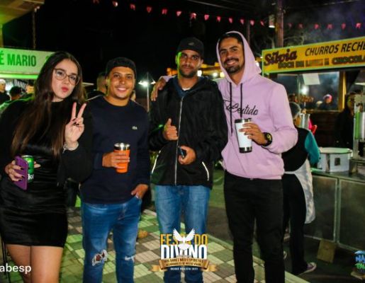 Foto - Show com a banda Livro dos Dias 