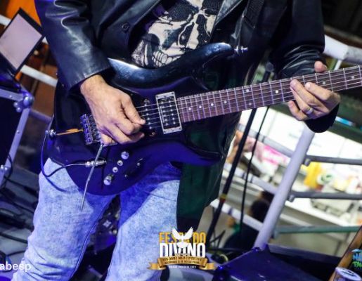Foto - Show com a banda Livro dos Dias 