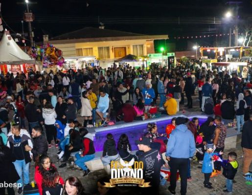 Foto - Show com a dupla Felipe & Thiago - Festa do Divino 2023