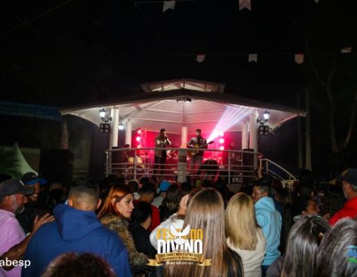 Foto - Show com a dupla Felipe & Thiago - Festa do Divino 2023