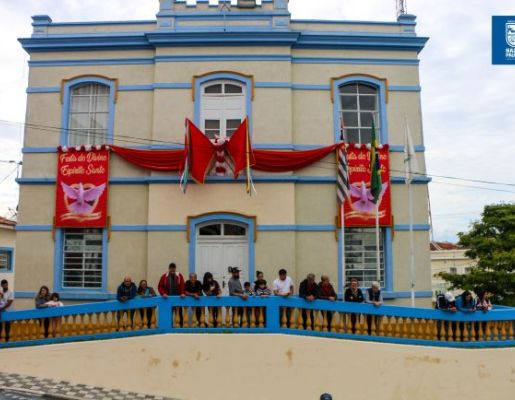 Foto - Chegada da Paçoca emociona Nazaré Paulista com fé, tradição e música no início da Festa do Divino 2025
