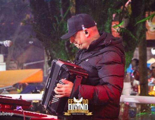 Foto - Show com a dupla Kleber & Alexandre - Festa do Divino 2023