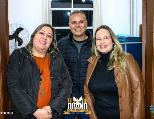 Foto - Prefeito e vice recebem a Benção no Paço Municipal - Festa do Divino 2023