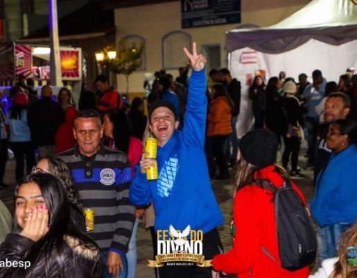 Foto - Show com a banda Livro dos Dias 
