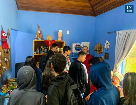 Foto - Turismo: ALUNOS E PROFESSORES DA ESCOLA ESTADUAL FÁBIO HACL PÍNOLA 