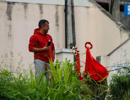 Foto - Chegada da Paçoca emociona Nazaré Paulista com fé, tradição e música no início da Festa do Divino 2025