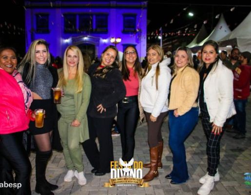 Foto - Show com a banda Livro dos Dias 