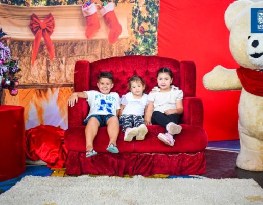 Foto - Inesquecível: chegada do Papai Noel reforça a magia do Natal em Nazaré Paulista