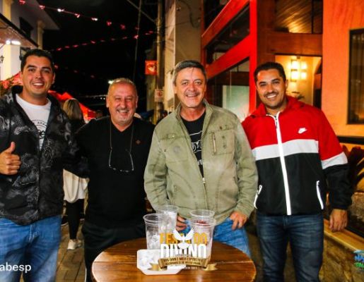 Foto - Show com a banda Livro dos Dias 