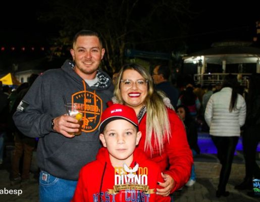 Foto - Show com a dupla Felipe & Thiago - Festa do Divino 2023