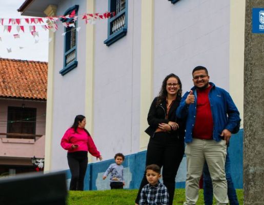 Foto - Chegada da Paçoca emociona Nazaré Paulista com fé, tradição e música no início da Festa do Divino 2025