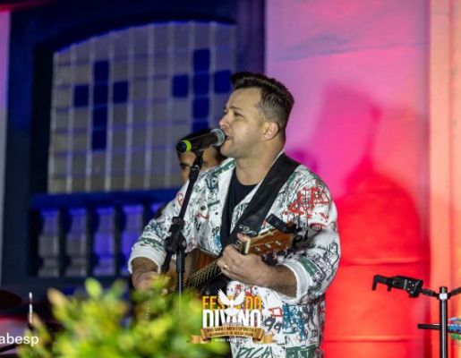 Foto - Show com Kelvin Araújo - Festa do Divino 2023
