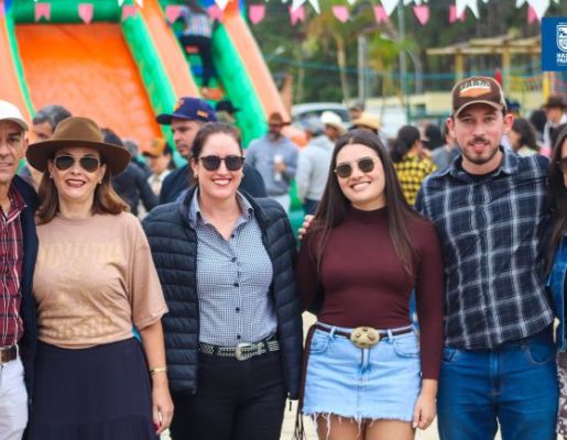 Foto - Chegada da Paçoca emociona Nazaré Paulista com fé, tradição e música no início da Festa do Divino 2025