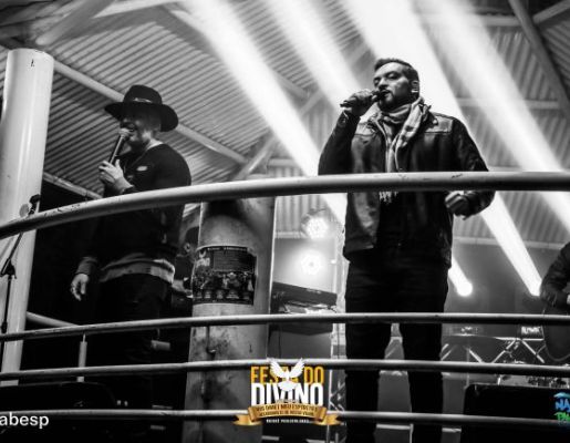 Foto - Show com a dupla Kleber & Alexandre - Festa do Divino 2023